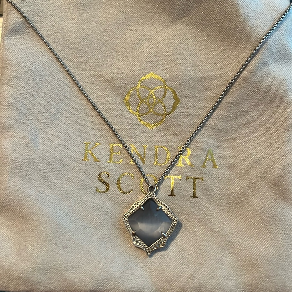 Kendra Scott Necklace